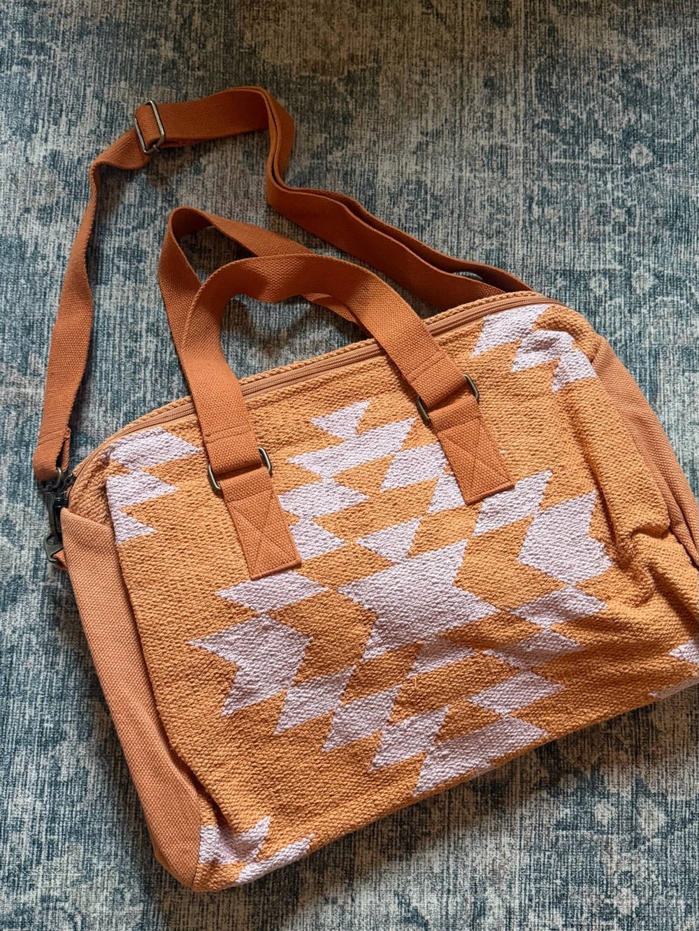 Aztec-Pattern Rust Orange Travel Weekender Bag - Picture 3 of 3